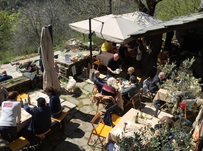 il pranzo nella bella stagione - oltrebosco